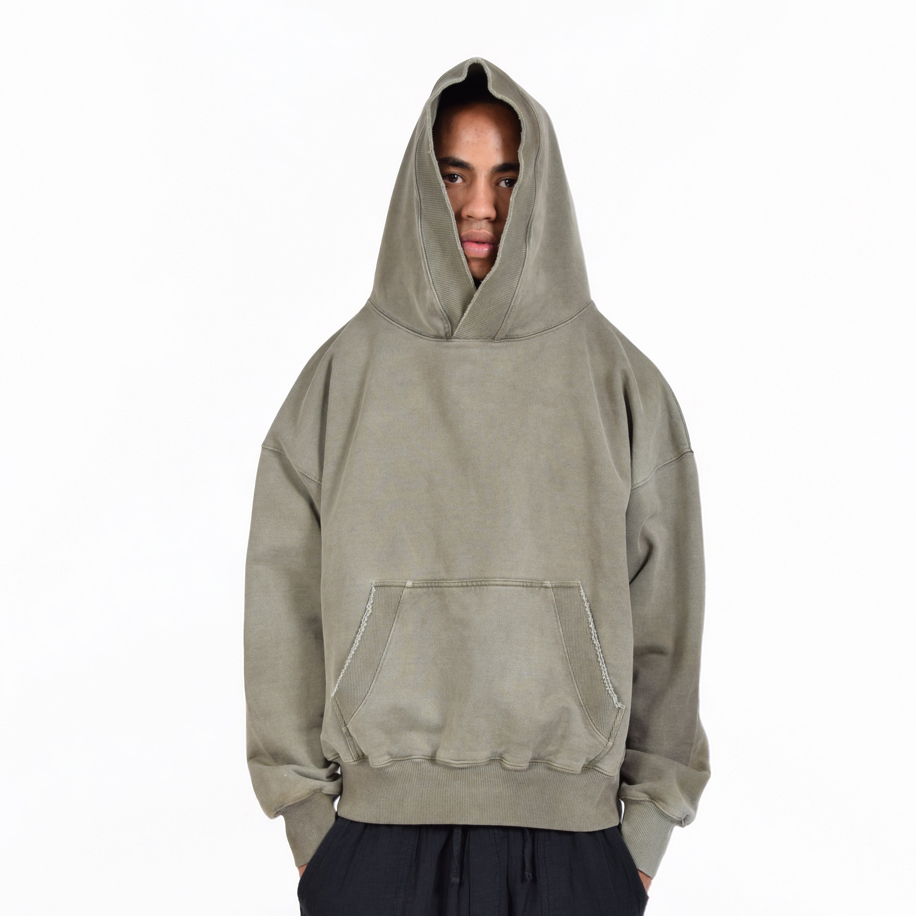 Pigment 01 Hoodie